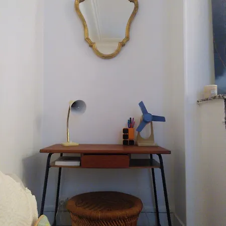 Apartamento Charming 2-room Haussmann-style In